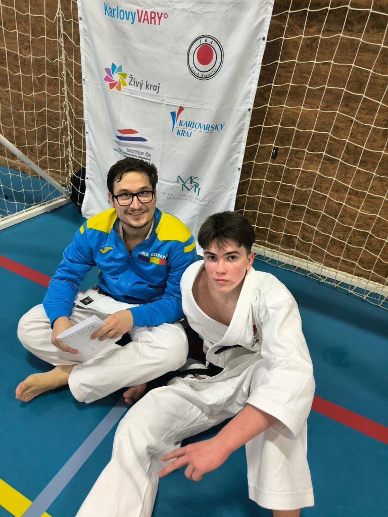 echipa jka romania la gasshuku condus de shimizu sensei in cehia si ghicin funakoshi cup 09